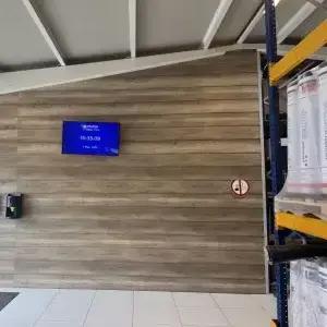 Affichage dynamique en entreprise PHIDA dépôt écran digital