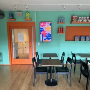 Ecran intérieur publicitaire Commune de Plan-les-Ouates
