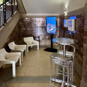 Ecran intérieur publicitaire AED